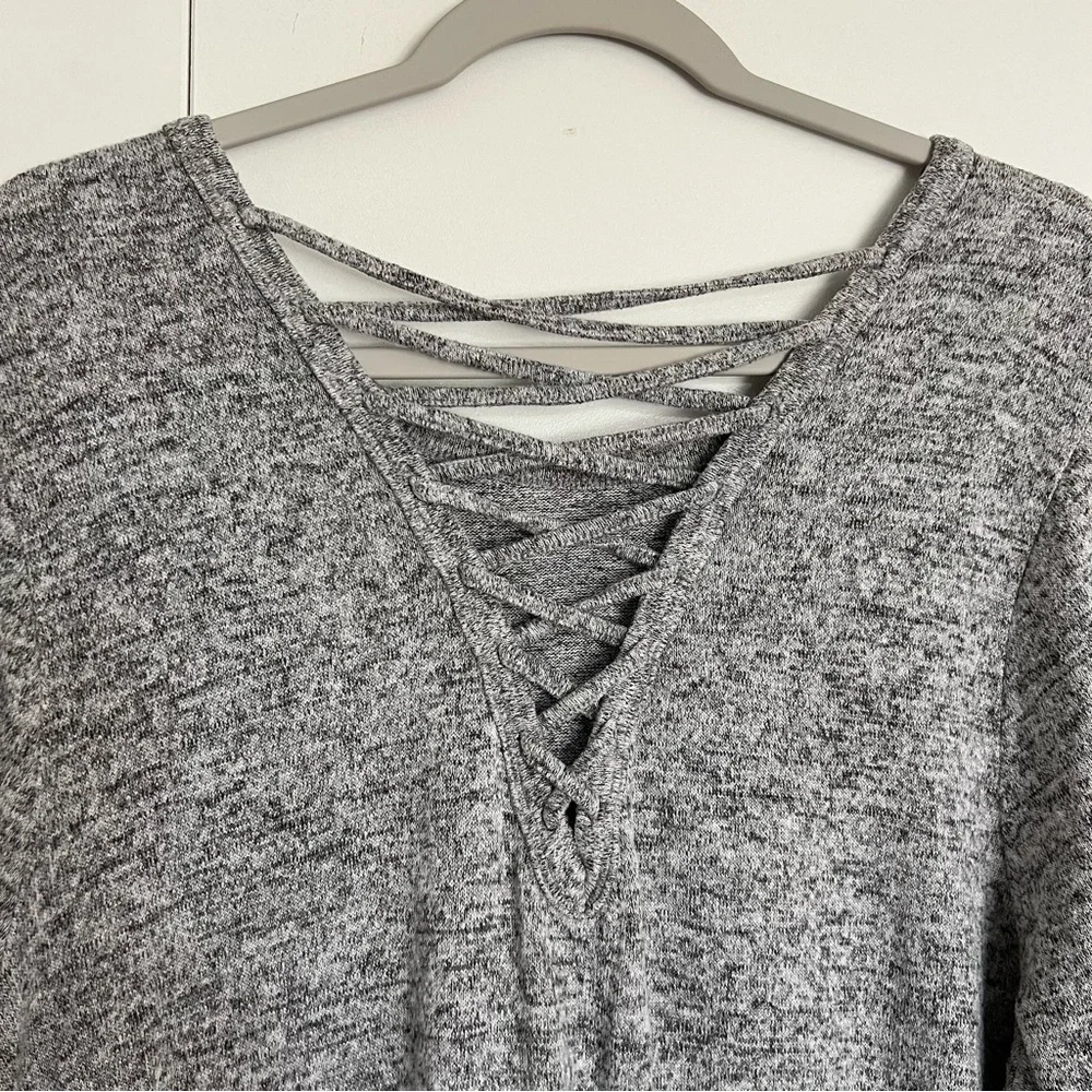 Torrid Heather Gray Long Sleeve Sweater Crisscross Back Detail size 2